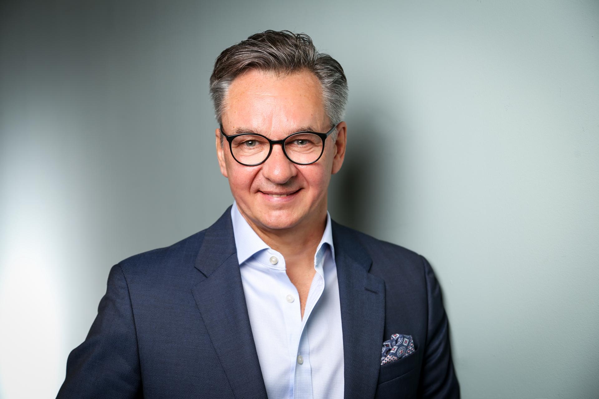 Jürgen Magull
BREKO Einkaufsgemeinschaft eG Jürgen Magull
BREKO Einkaufsgemeinschaft eG